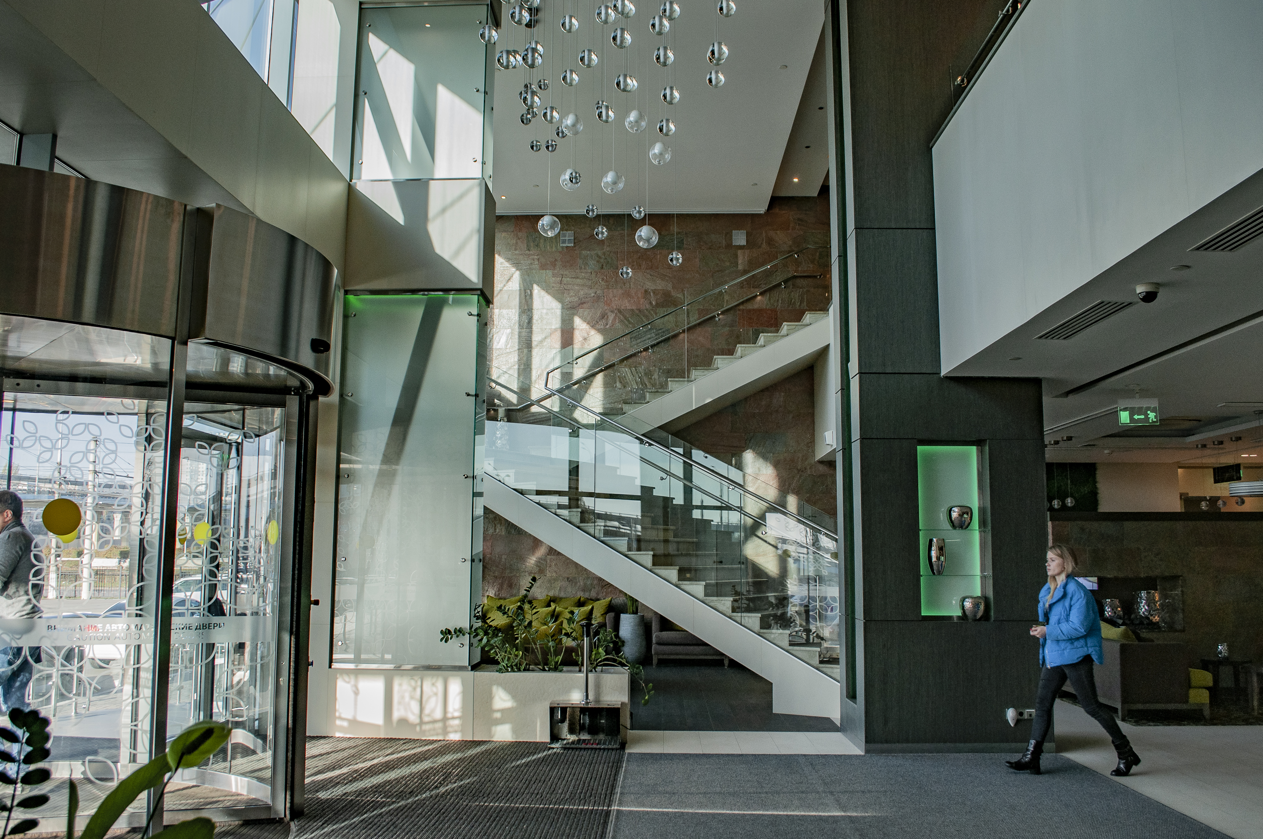 Hilton Garden Inn Lobby-0