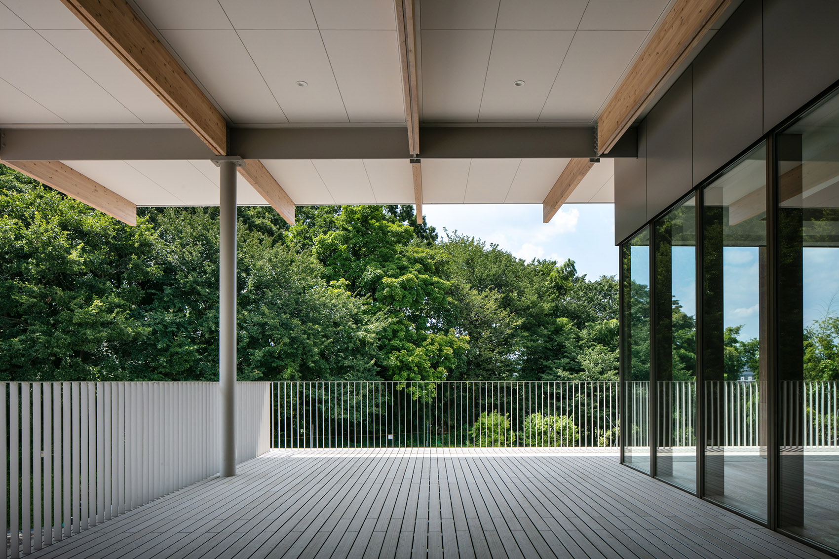 鶴川女子短期大学，东京/“木质玩具”拉近人与建筑的距离-12