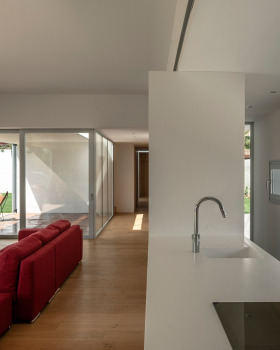 现代别墅 Casa EJ8丨Luis Ridao