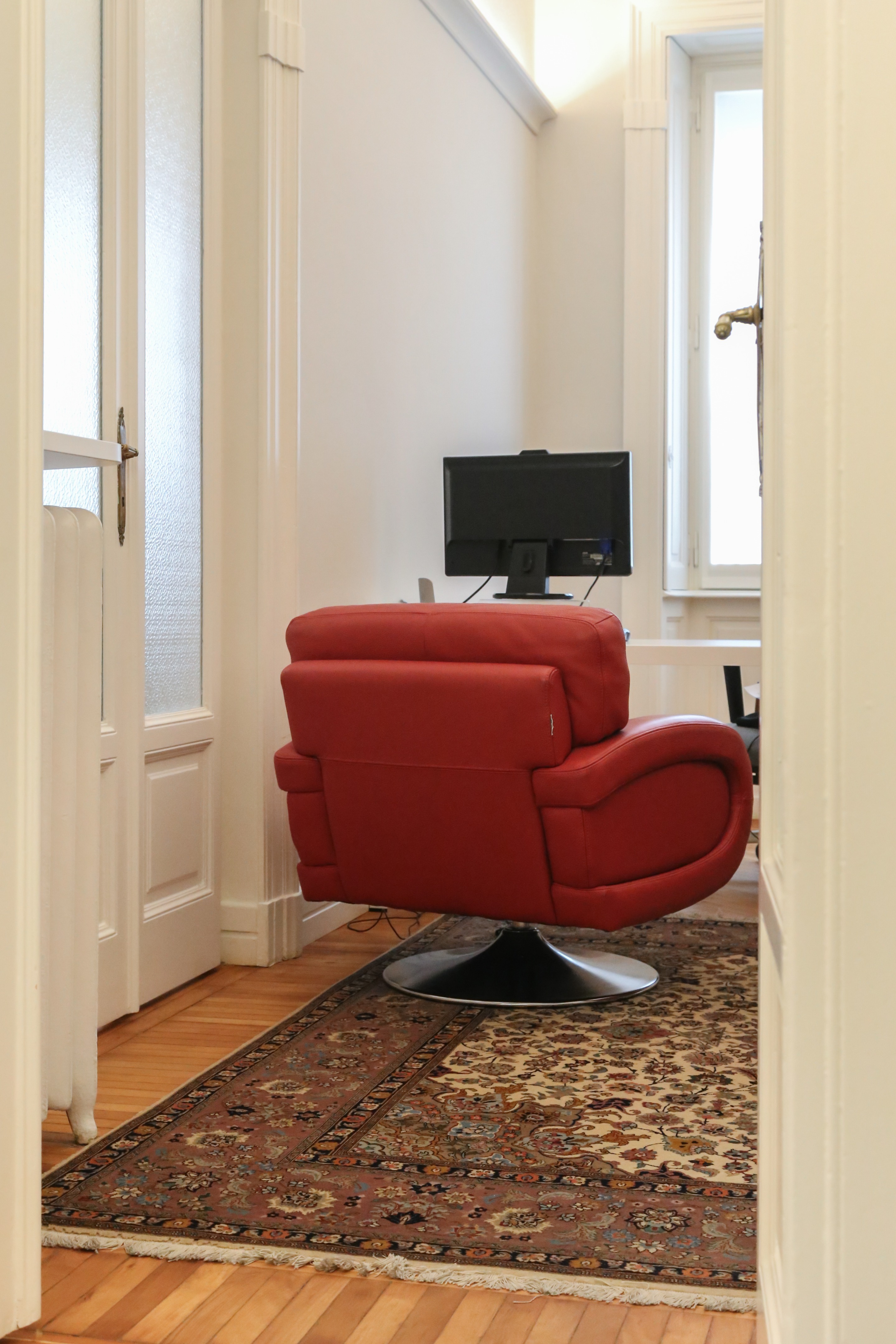 Gallarate 老城区历史公寓的现代重生-13