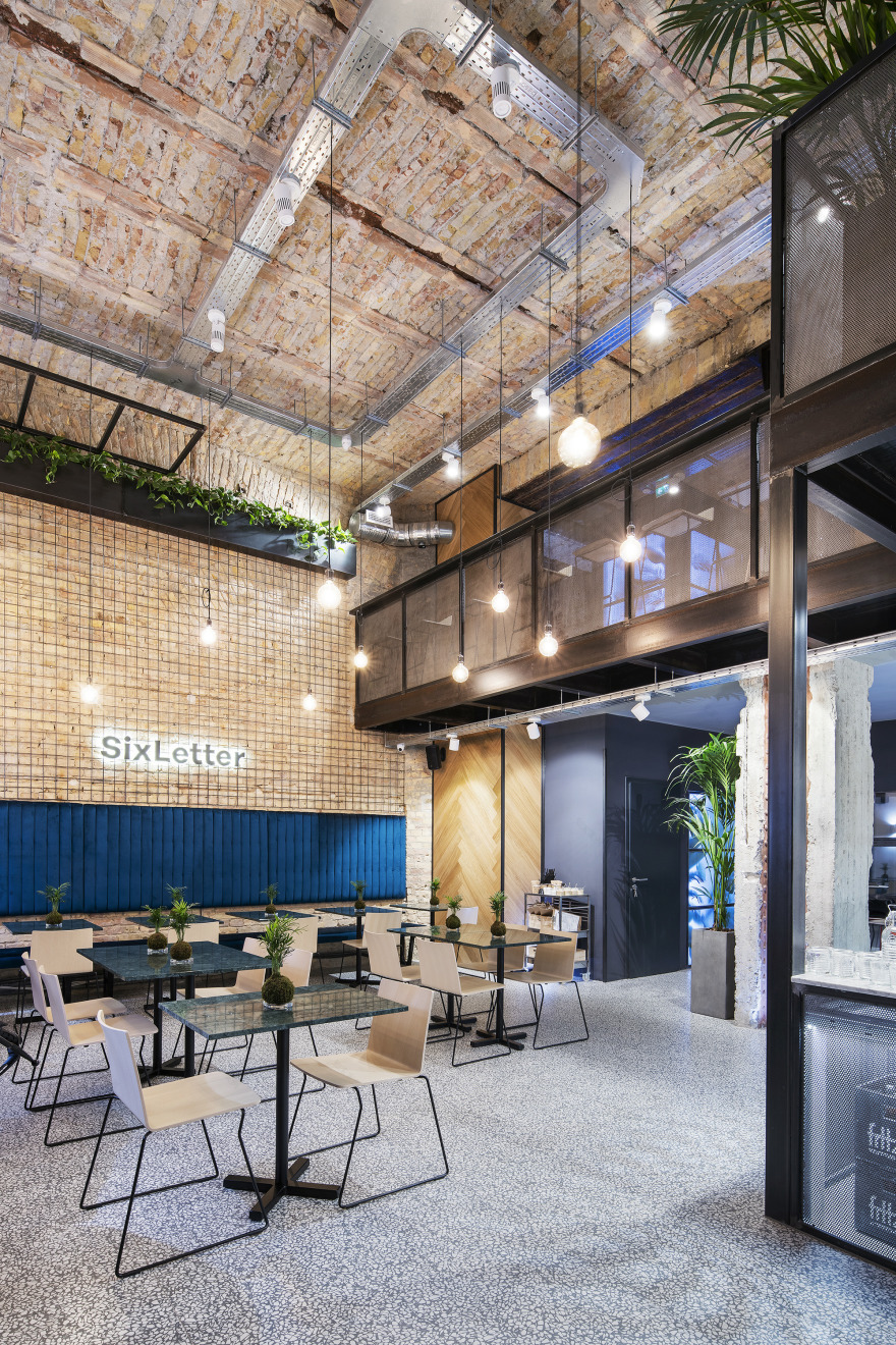 明亮温馨的咖啡馆-16