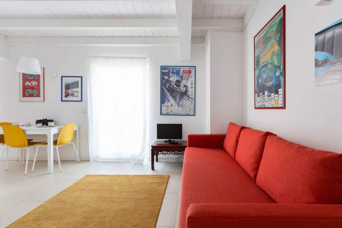 梦想千里的意大利赛车公寓设计（Dreaming Mille Miglia）-3