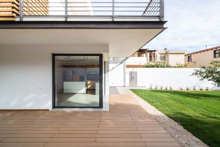 三层楼的灵活布局与光影调控-26