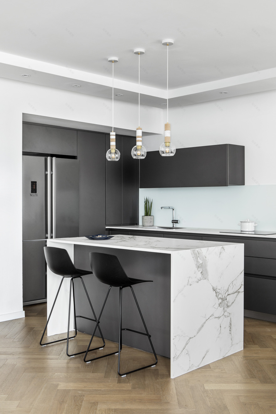 特拉维夫海景公寓的现代翻新-2