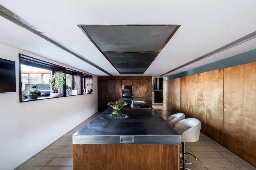 百年粮仓变身为现代别墅-4