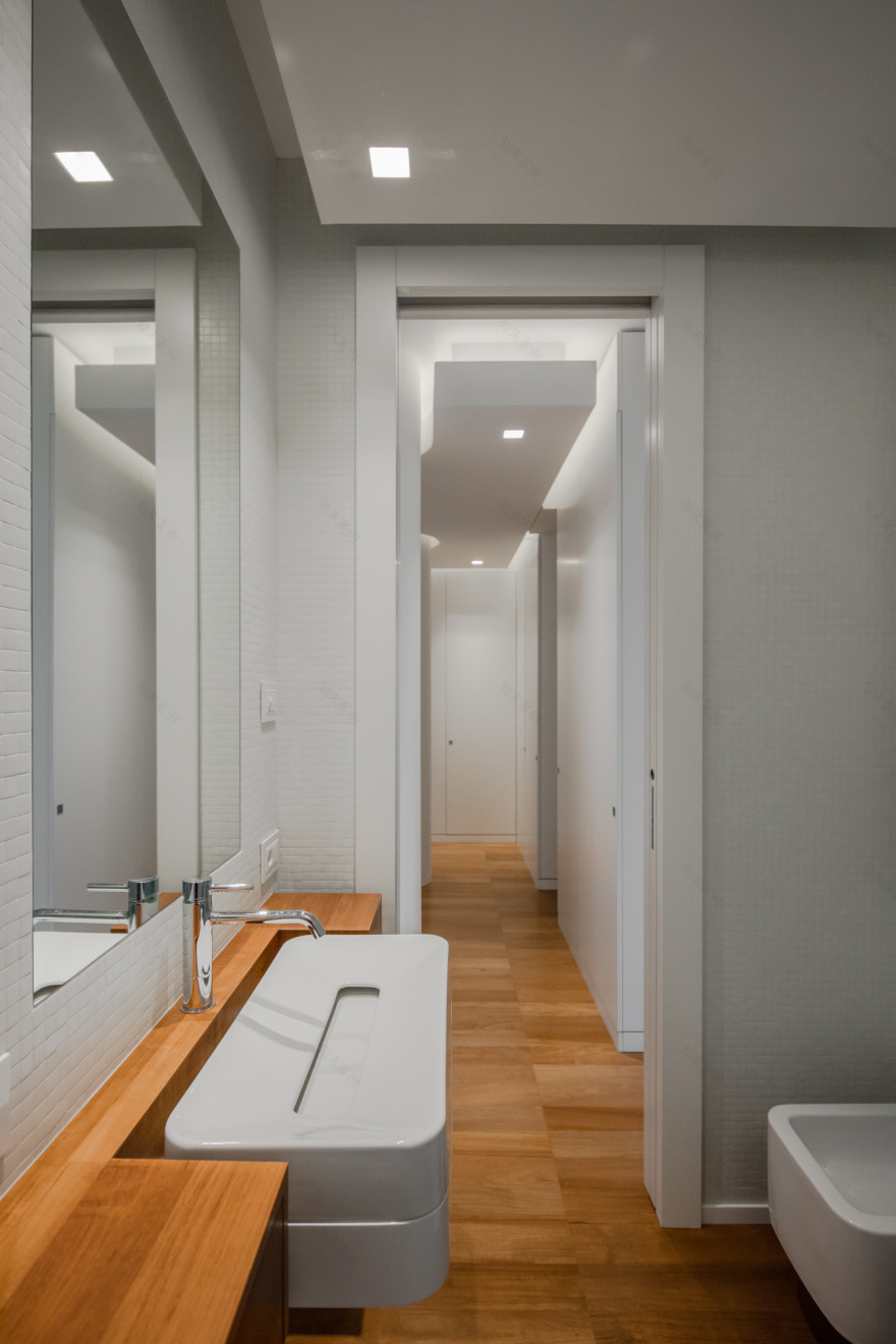 现代顶层公寓,打造无缝室内外空间-24