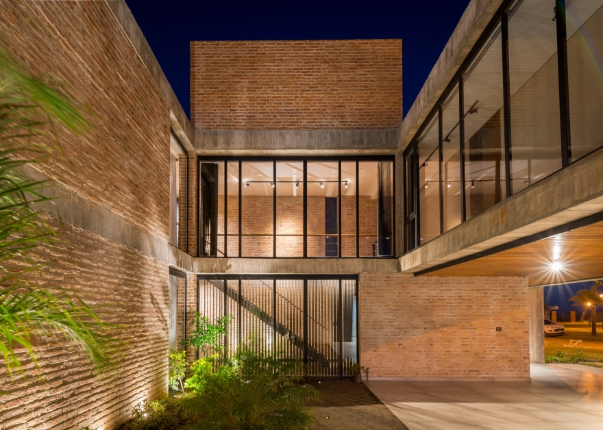 自然与生活共融的别墅设计-38