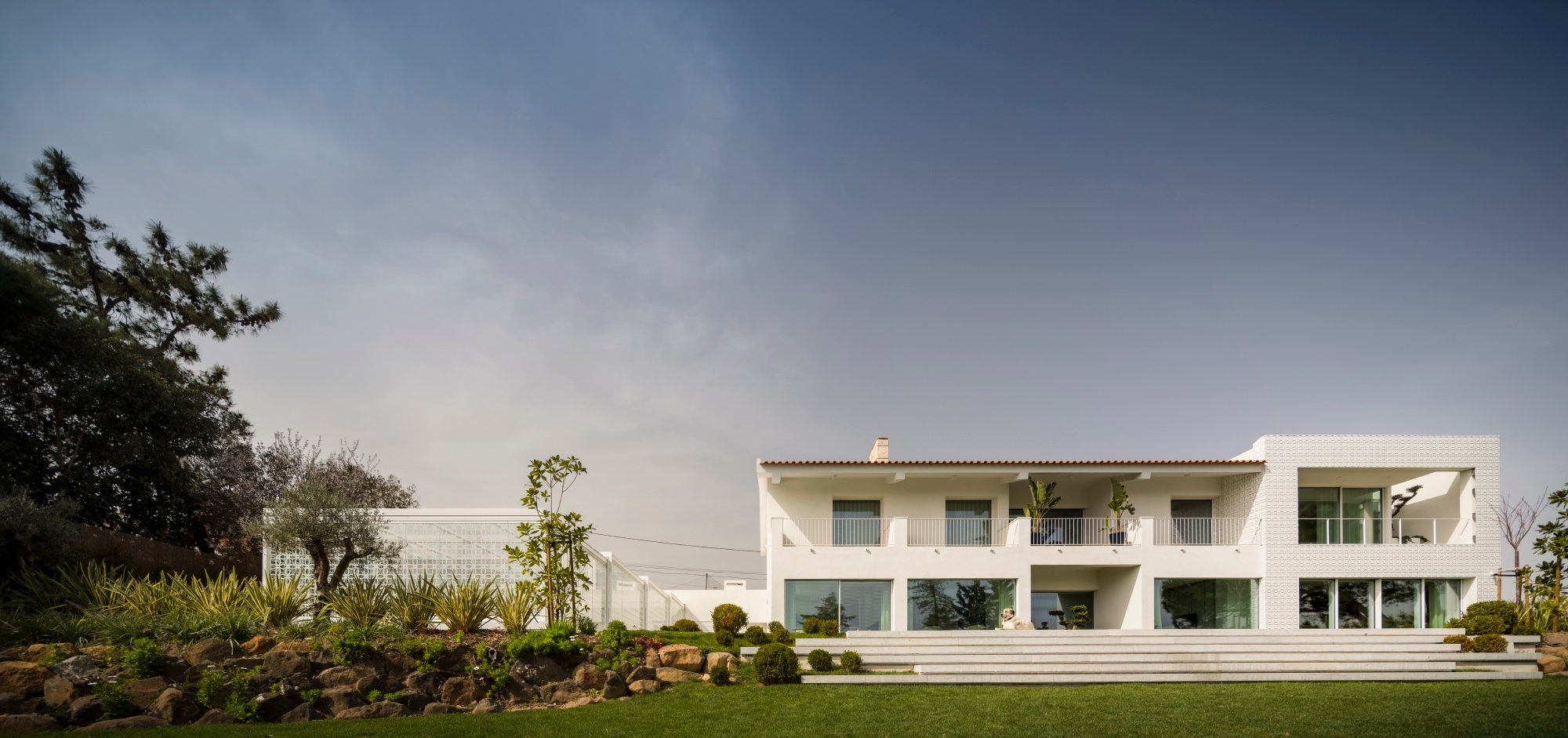 葡萄牙 Estoril RM House 现代别墅设计丨João Tiago Aguiar,arquitectos-30