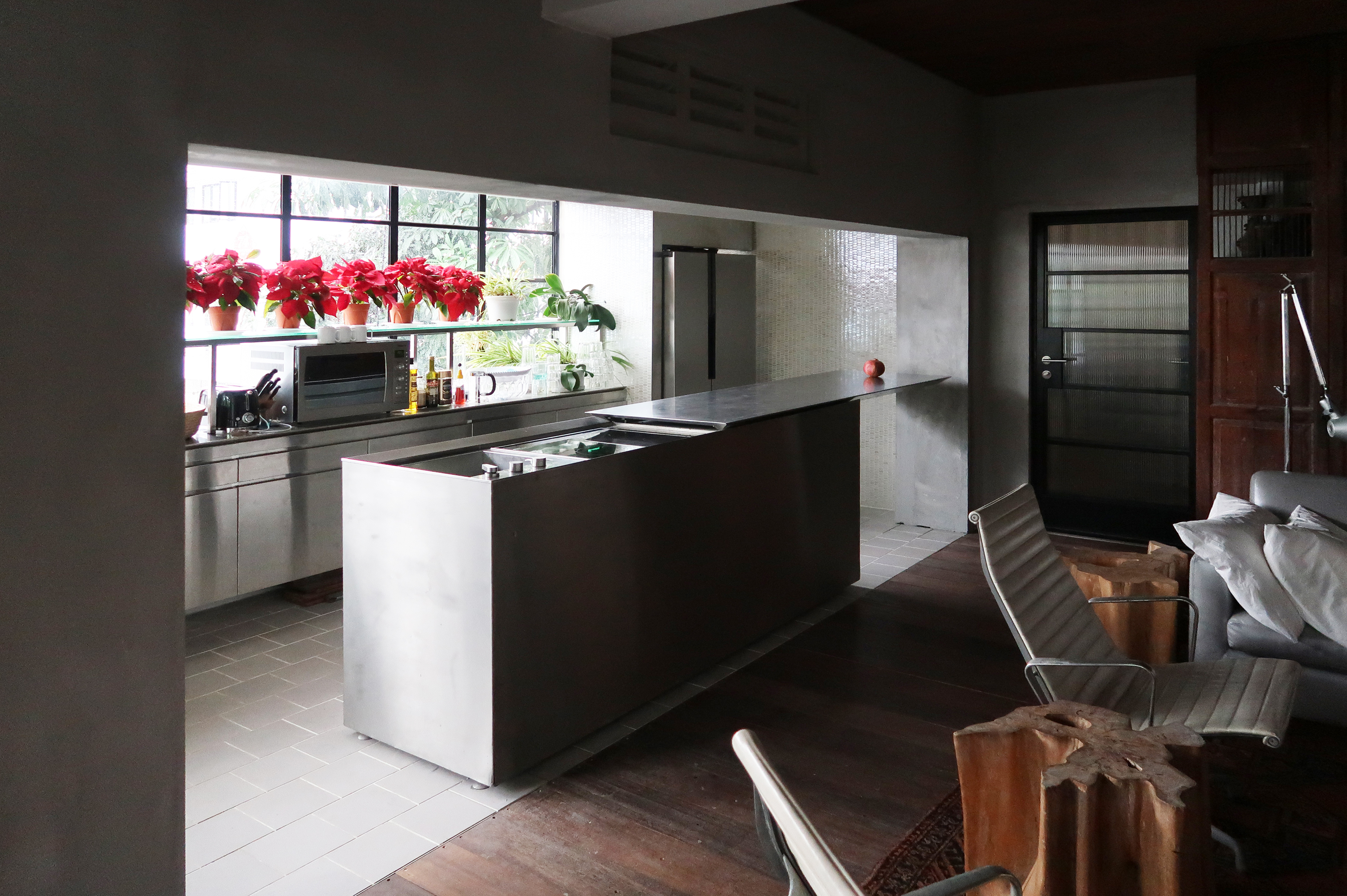 Block 81 #02-65A Tiong Poh Road Singapore 160081-41