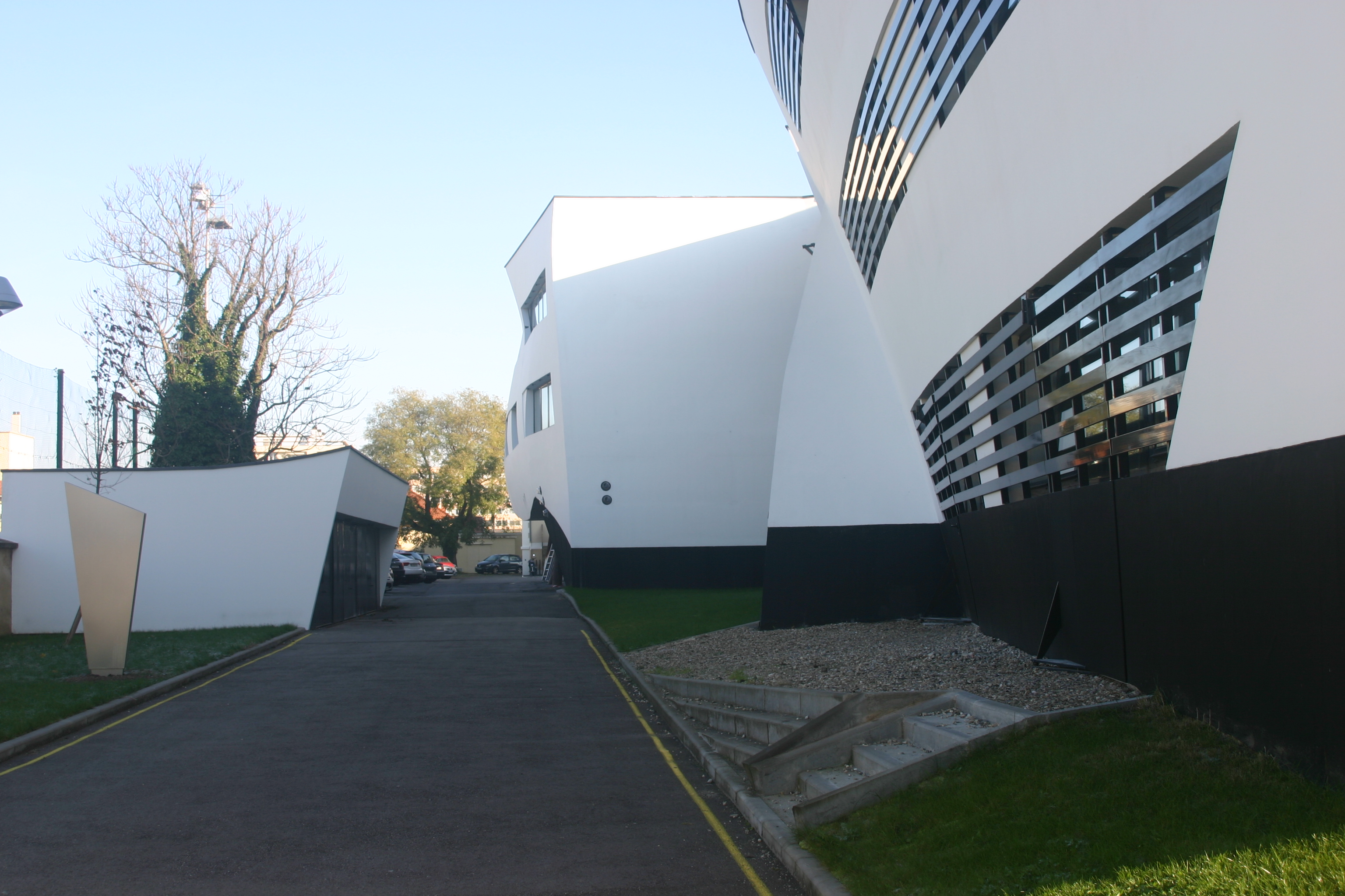 历史与现代共融的校园设计-4