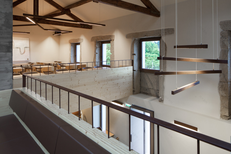 餐厅“ENTRE PORTAS”-23