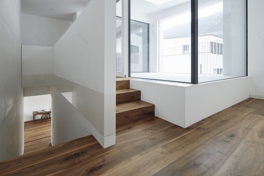 意大利白色大理石别墅,现代简约风格-9