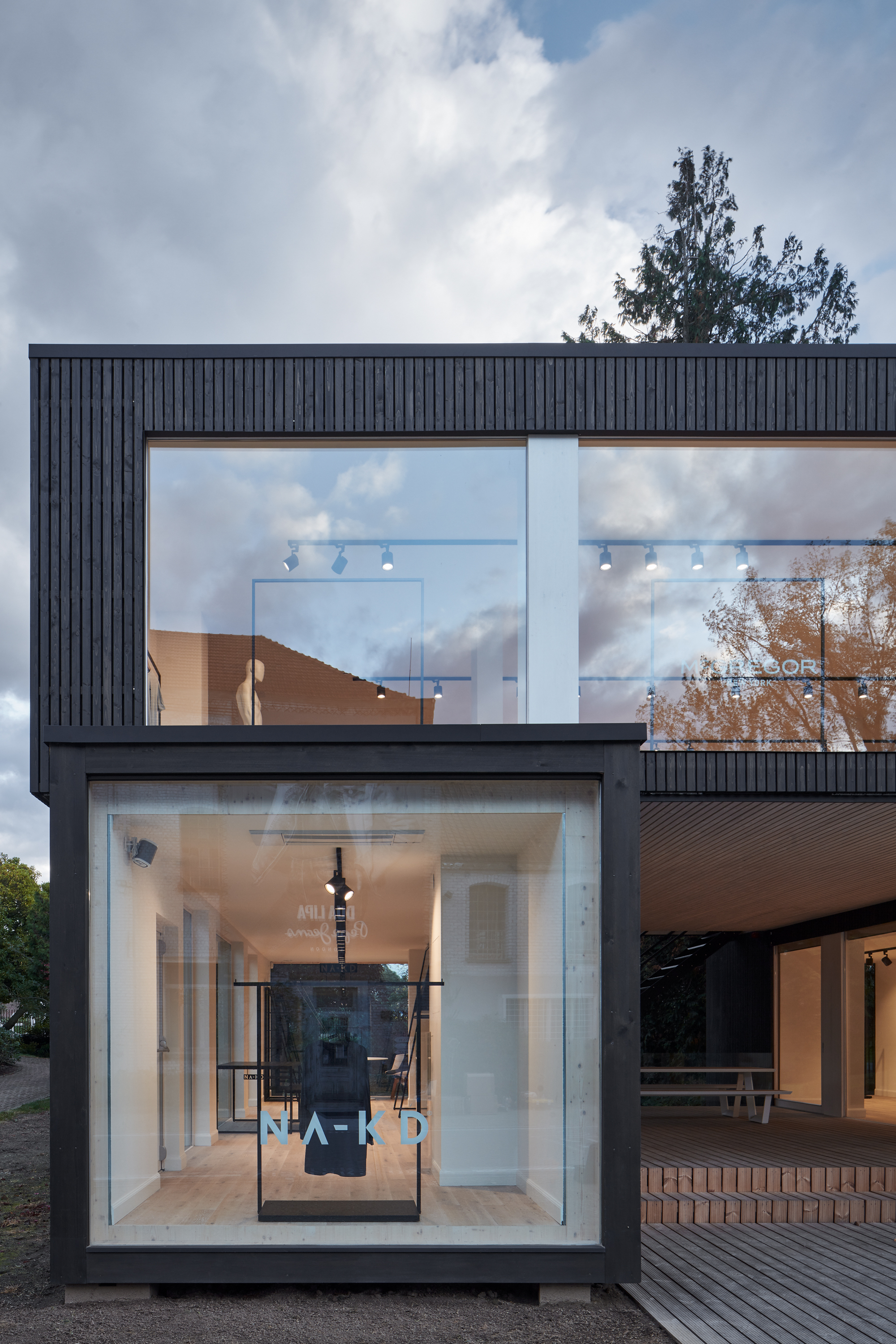 快速搭建的模块化别墅展厅-11