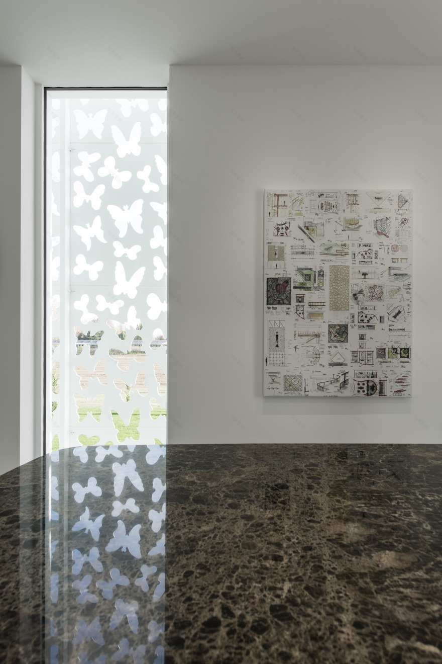 意式蝶舞·Omnicos 化妆品总部办公建筑-22