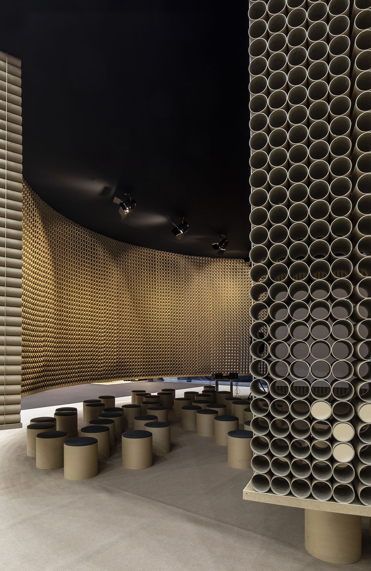 现在科洛礼堂-3