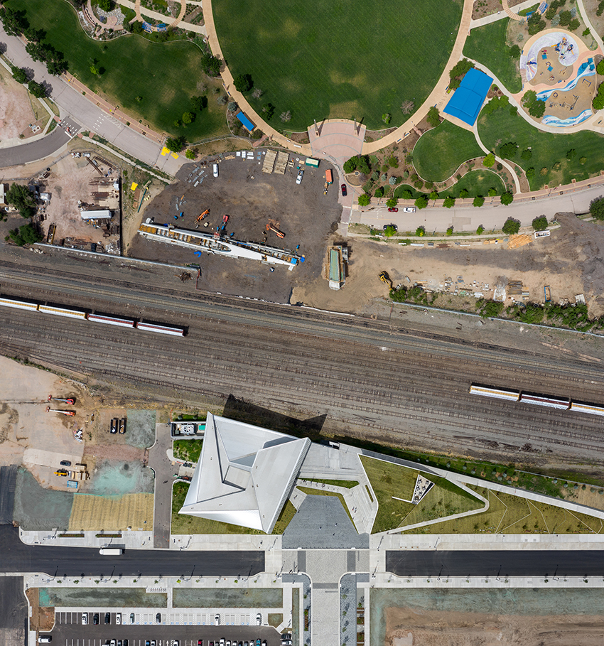 550吨钢桥：科罗拉多泉的持续改造/连接公园和市中心的人行通道-9