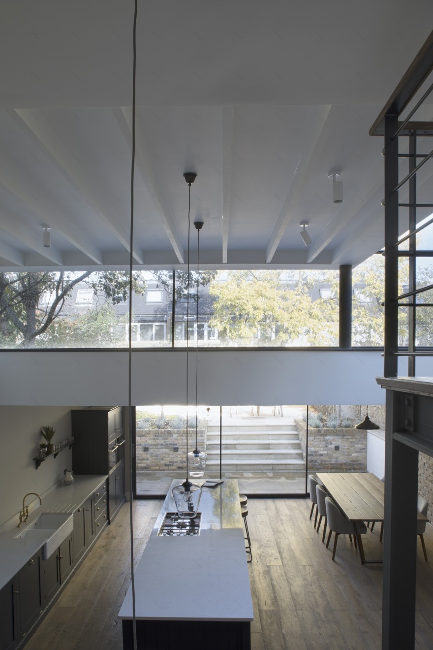 Felsham Road 别墅 | 双高空间与自然光的完美融合-7