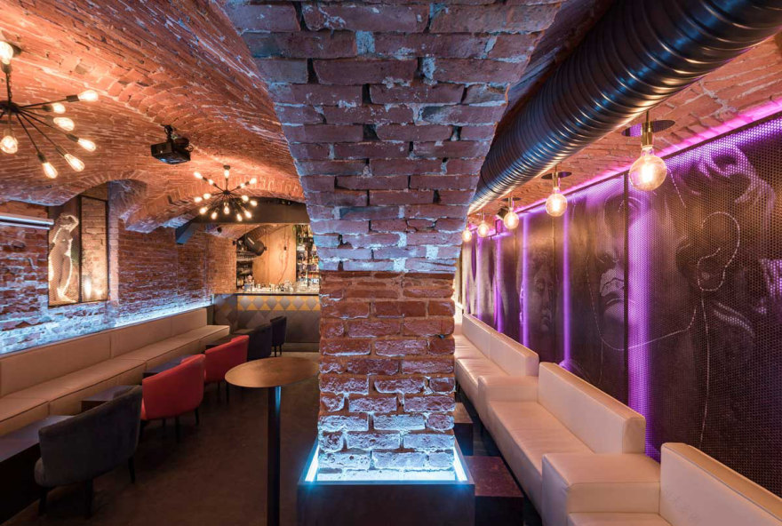 阿佩尔提沃酒吧丨立陶宛考纳斯丨IAW-5