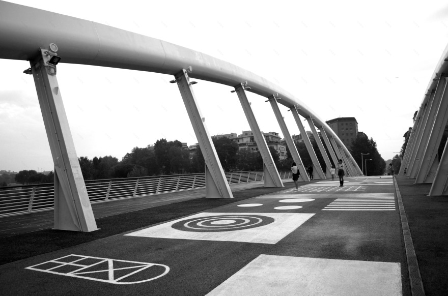 白色桥梁公共艺术装置(Di Ponte in Bianco)-16