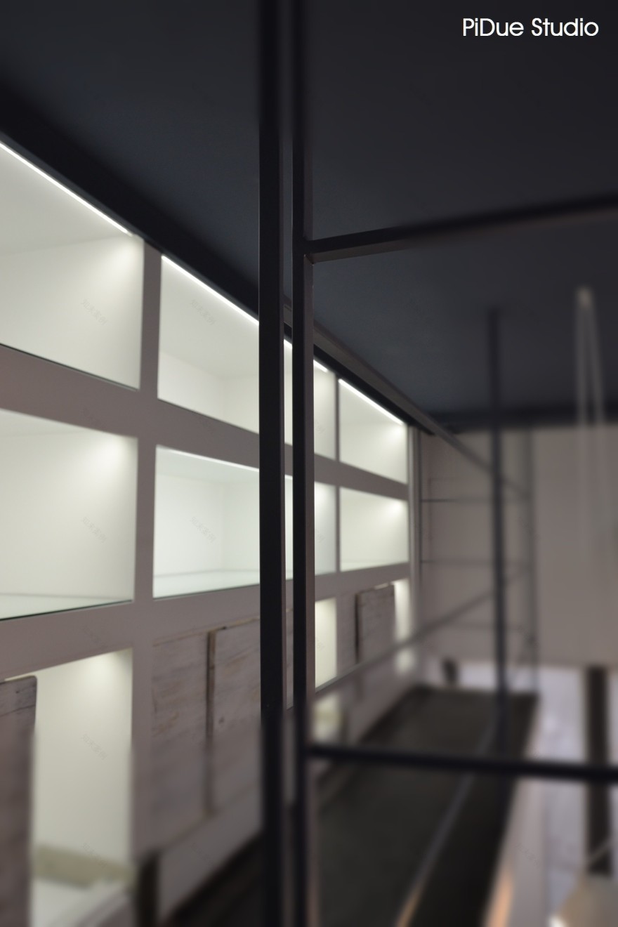 20 平米小店的现代与环保设计-56