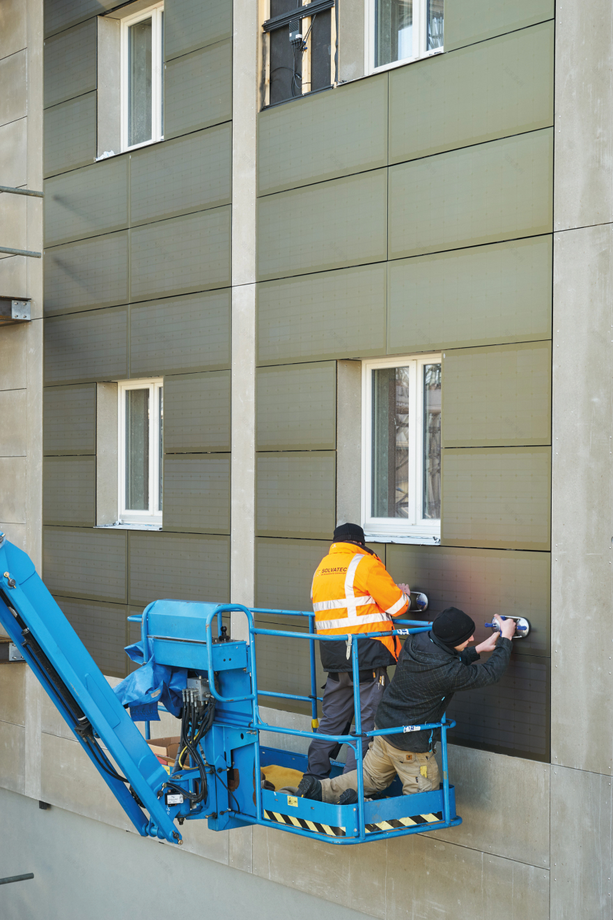 瑞士 Basel 煤仓变身多彩光伏发电建筑-7