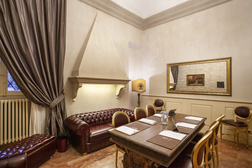 博洛尼亚城市中心,现代与古典交融的 Hotel Cavour 酒店设计-25