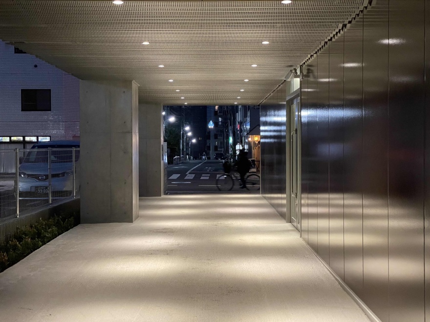 面向北的明亮公寓设计丨日本-14