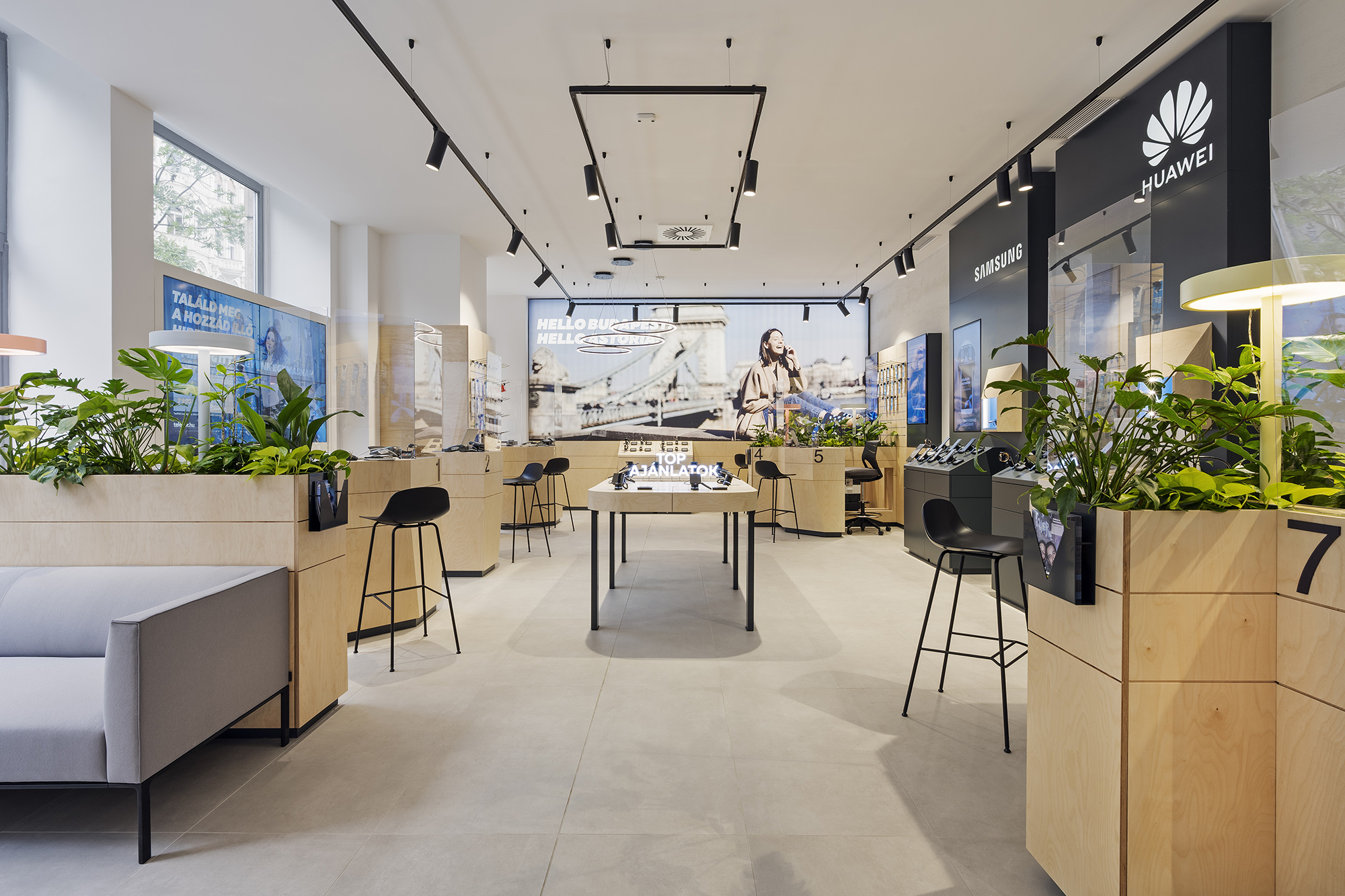 Telenor Budapest 旗舰店 | 温馨社区办公空间-1