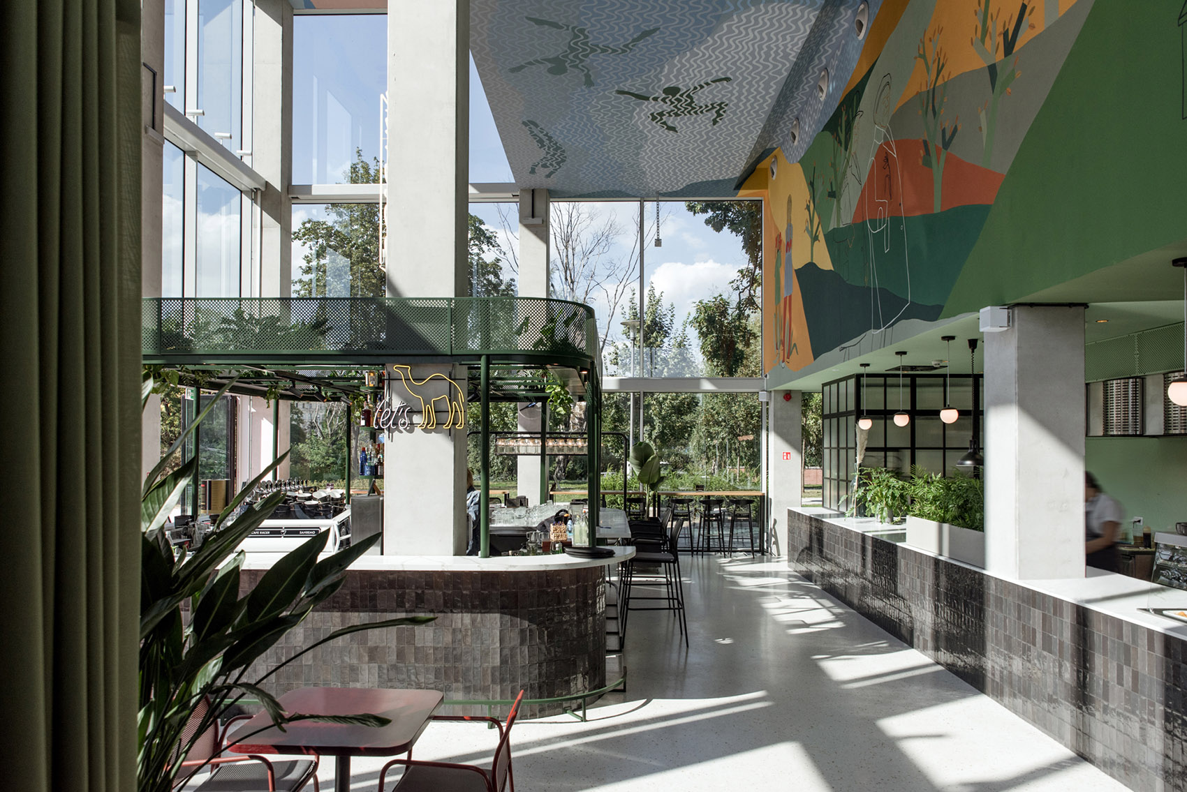 康科迪亚设计中心餐厅和屋顶露台，波兰/巧妙地填补建筑留下的空隙-68