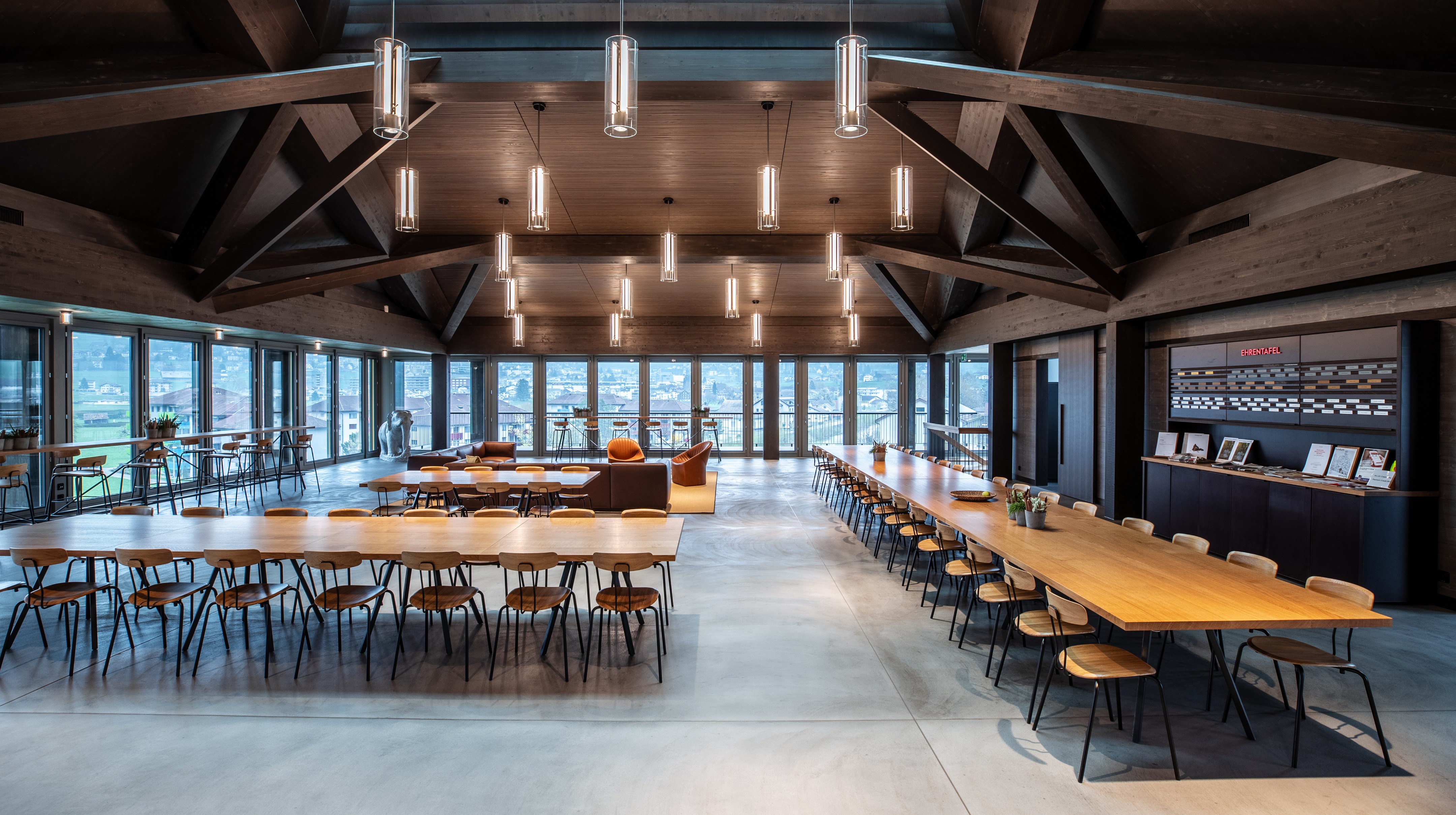 瑞士巧克力工厂的简约日式屋顶设计-1