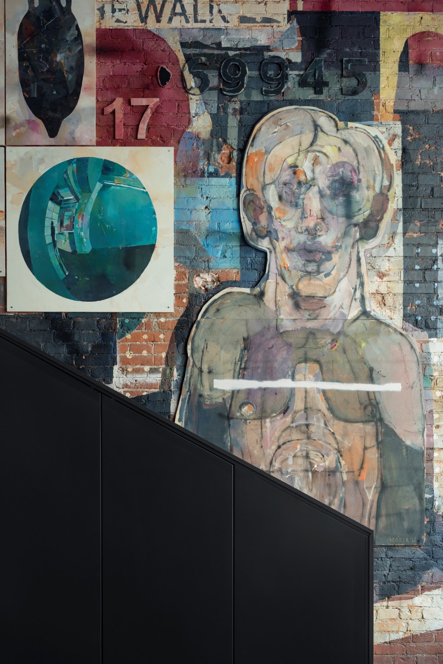 莫斯科世纪老宅的现代酒吧设计(Tyler,the bar)-10