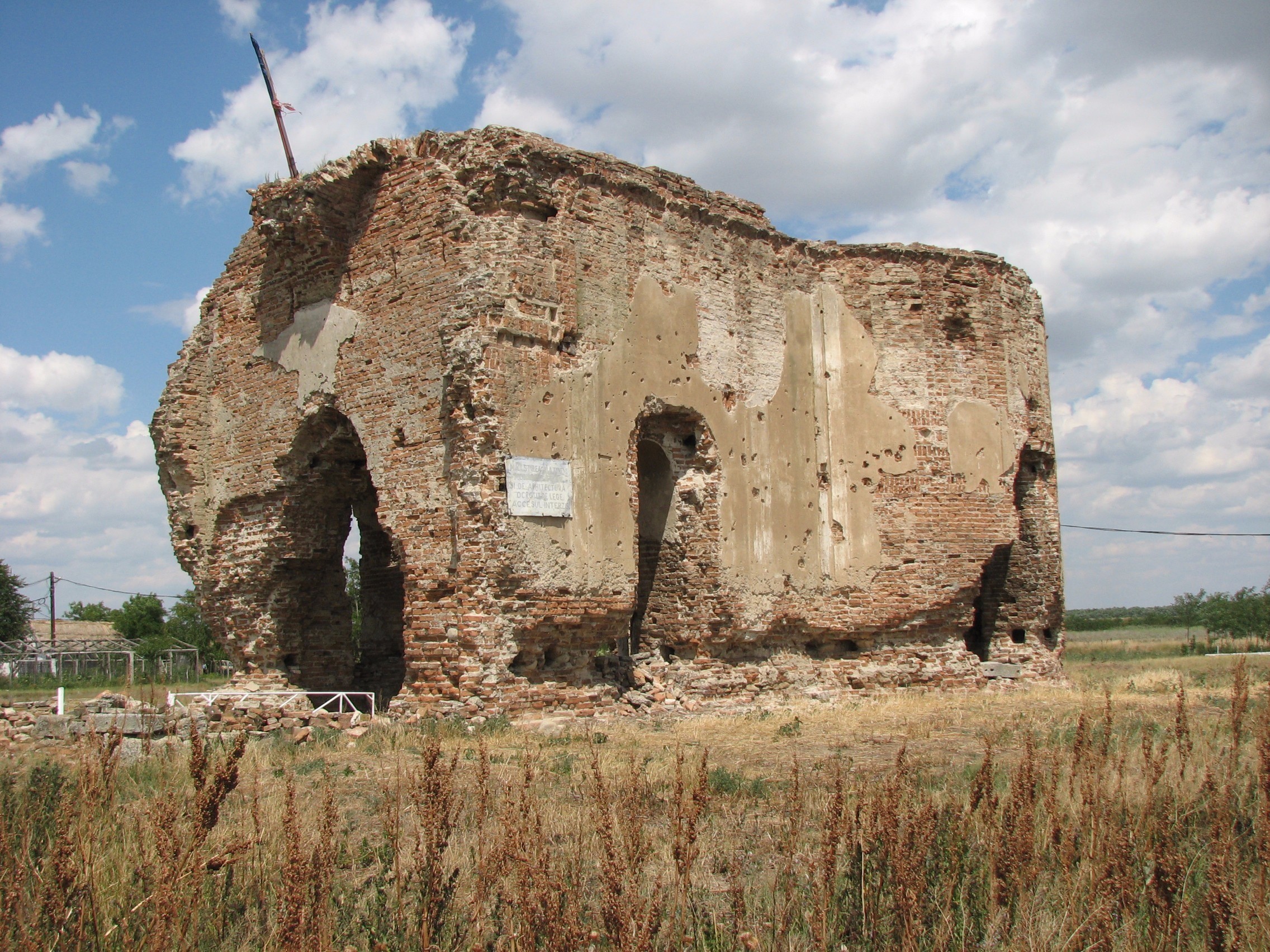 The Restoration of the Monastery Church Maxineni-1