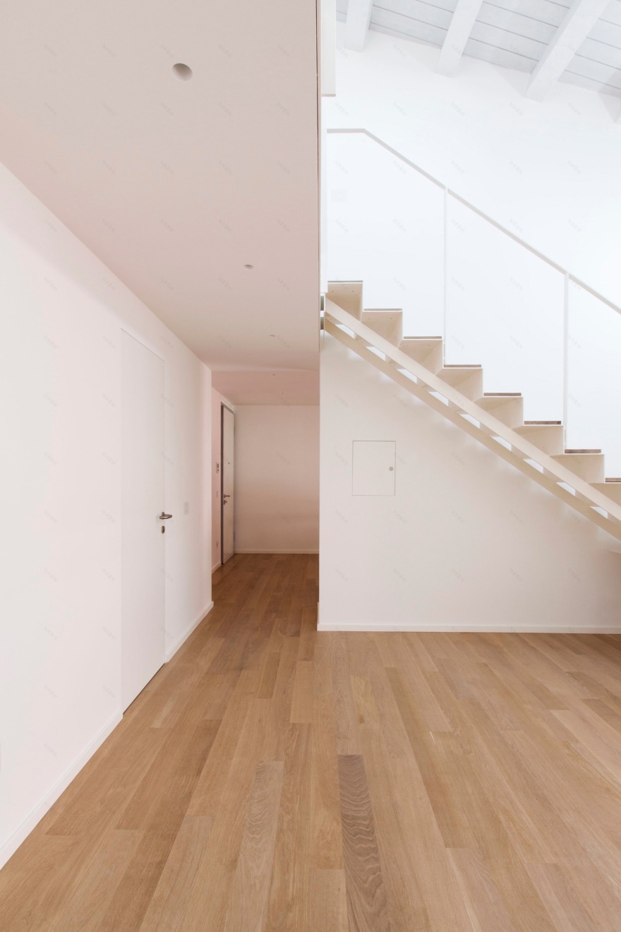 历史中心的小型豪华别墅改造-16