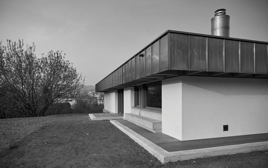 瑞士绿色山丘上的独特别墅设计-8