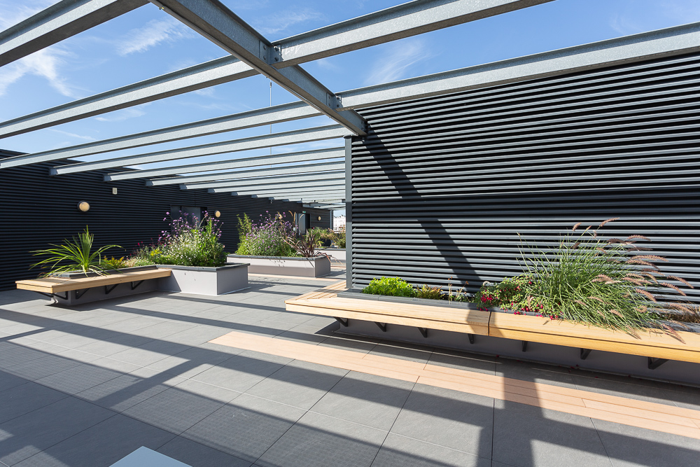 重塑露台空间,打造办公室绿色休闲区-17