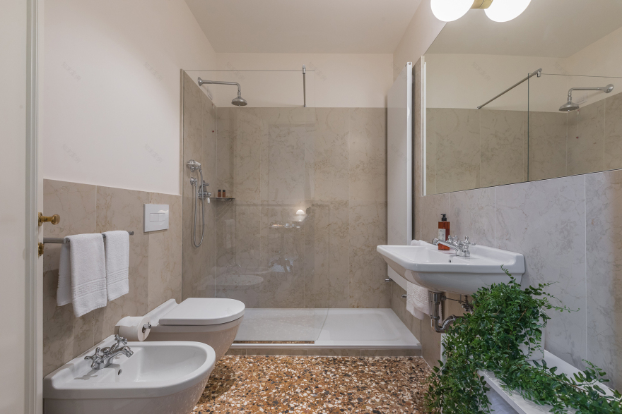 威尼斯 15 世纪宫殿改造,打造奢华旅游公寓-11