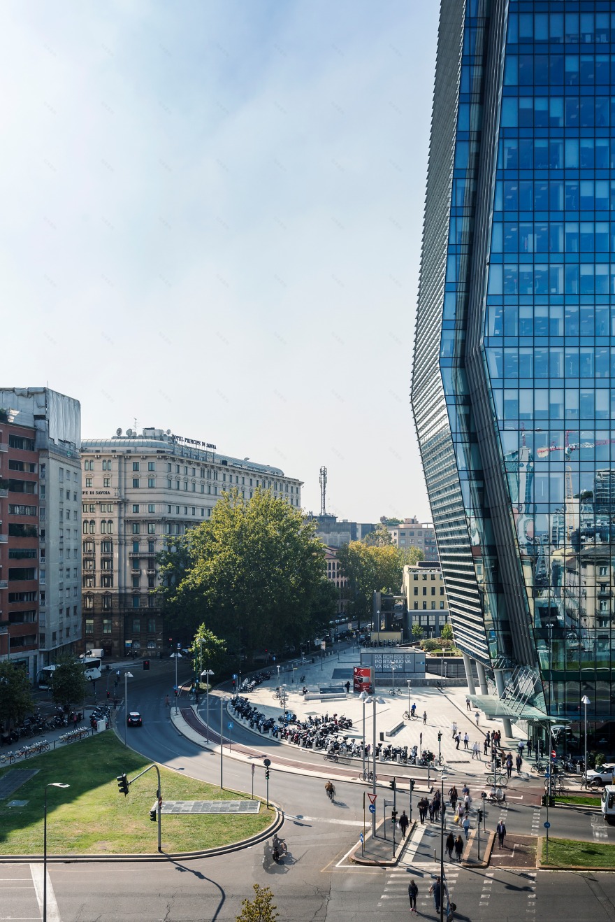 复古公寓翻新 | 从公共到私密,色彩与材料营造温馨生活-10