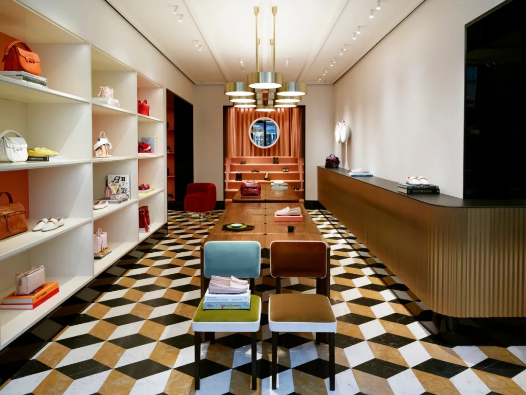 India Mahdavi 打造现代普罗旺斯风 | 银色别墅闪耀地中海魅力-38