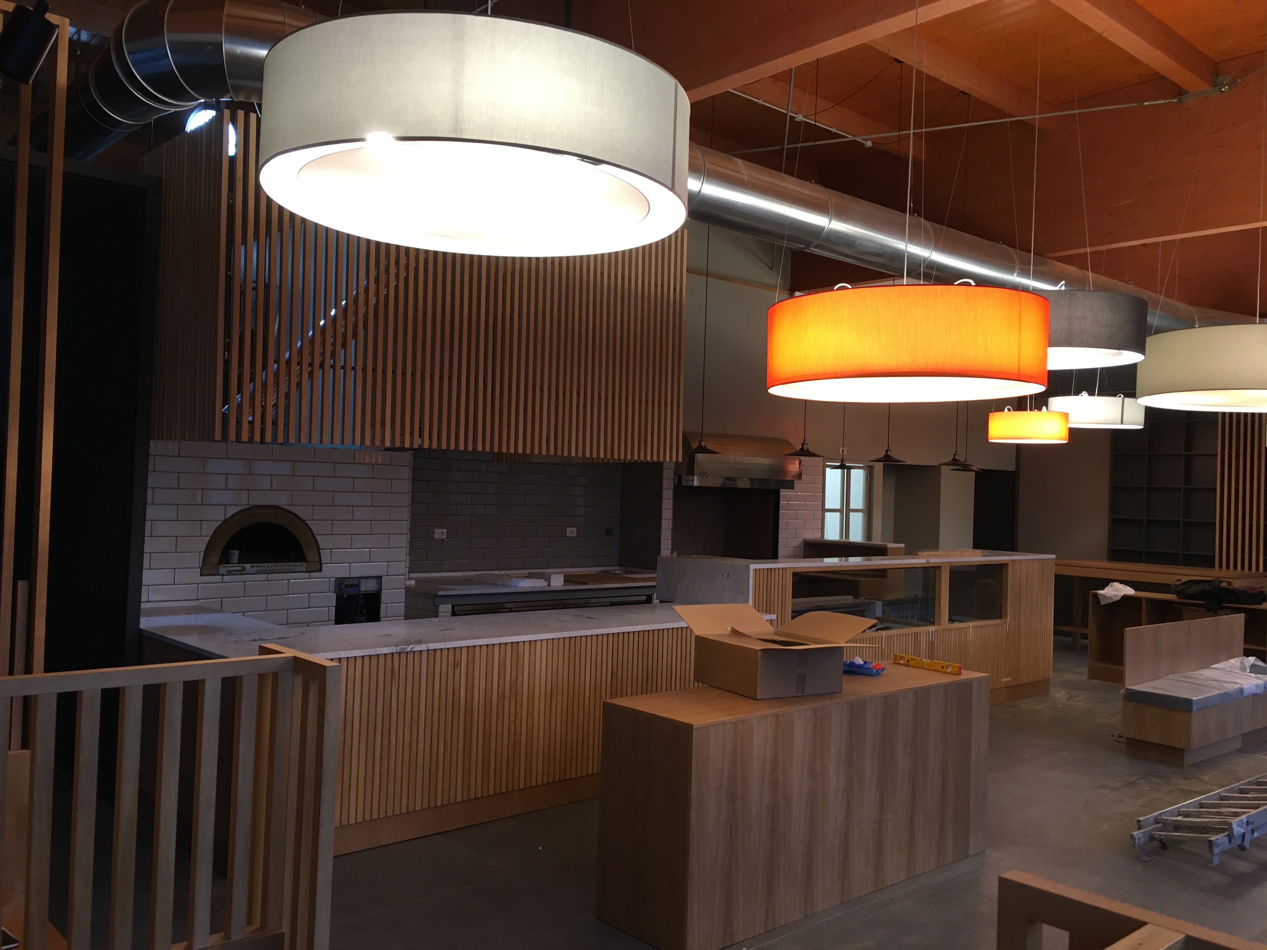 Emiliano Mura丨快餐店丨RISTORANTE "MOZZICO, CUCINA, BRACE, PIZZA"-4