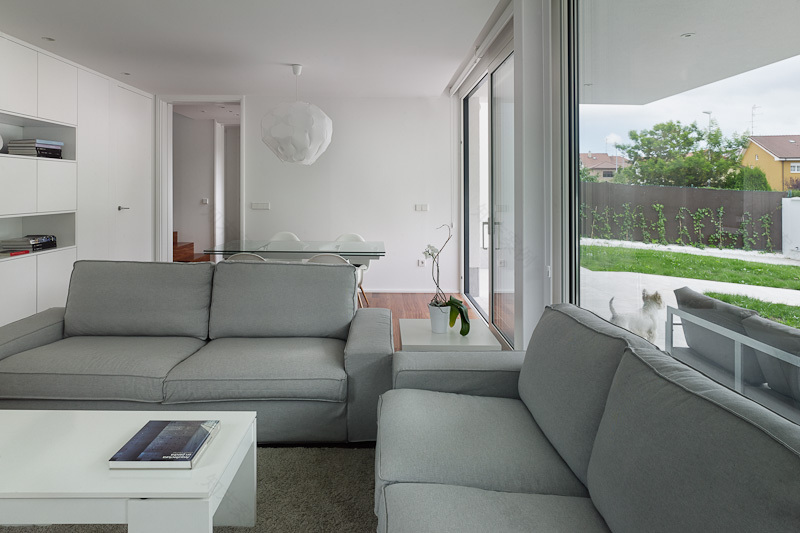 西班牙 Avilés 市简约别墅,诠释现代生活理念-36