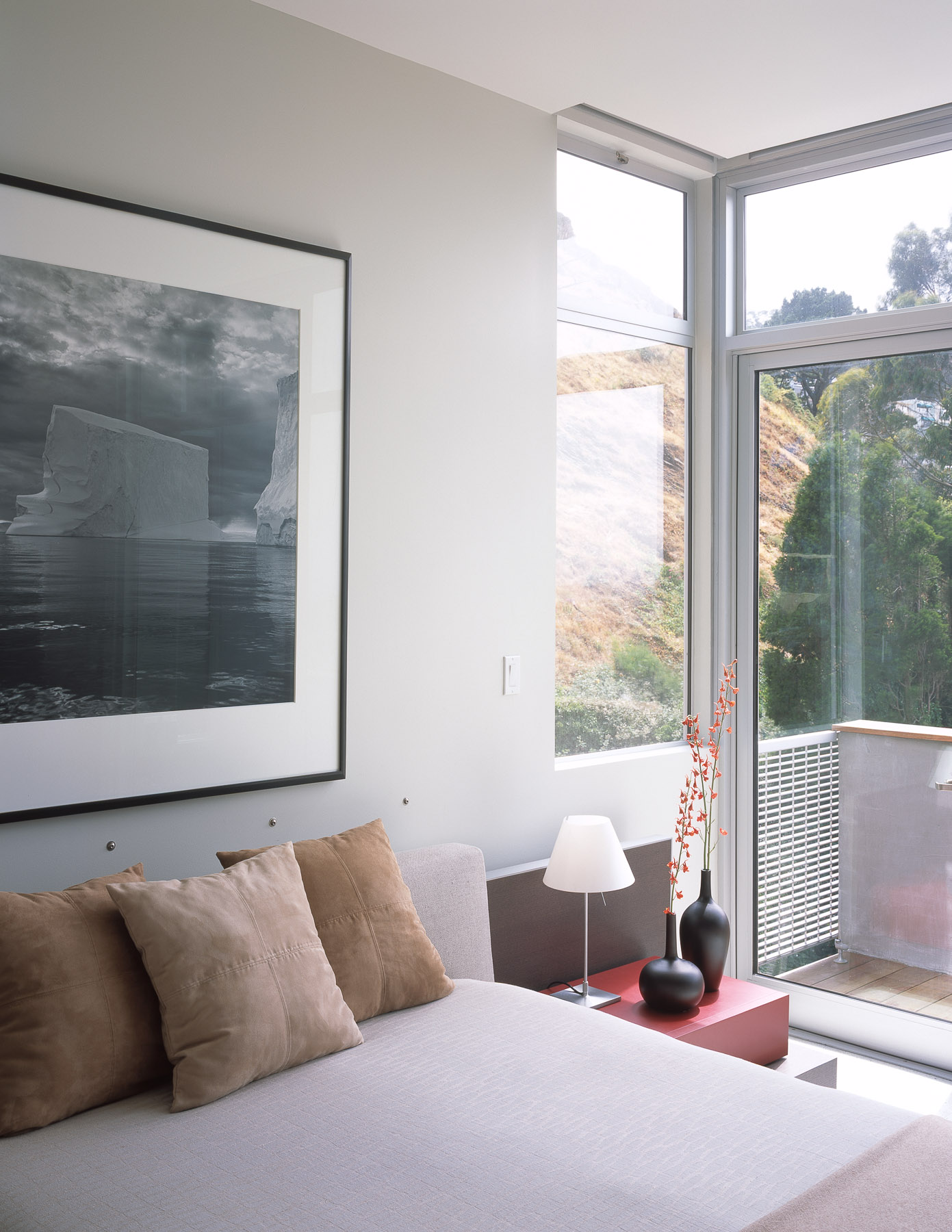 旧金山别墅扩建 | 玻璃与混凝土的优雅共生-3