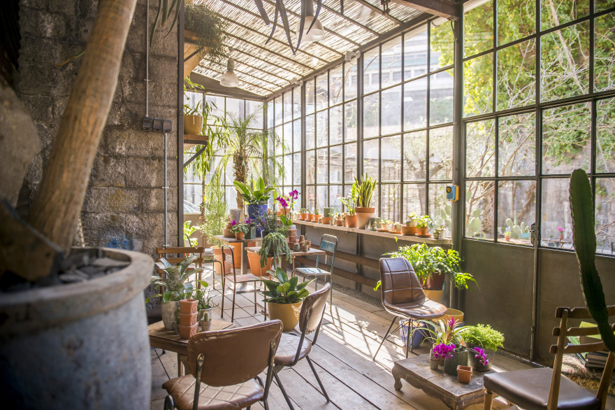 《花之子》餐厅,工业风与自然共融的设计佳作-8