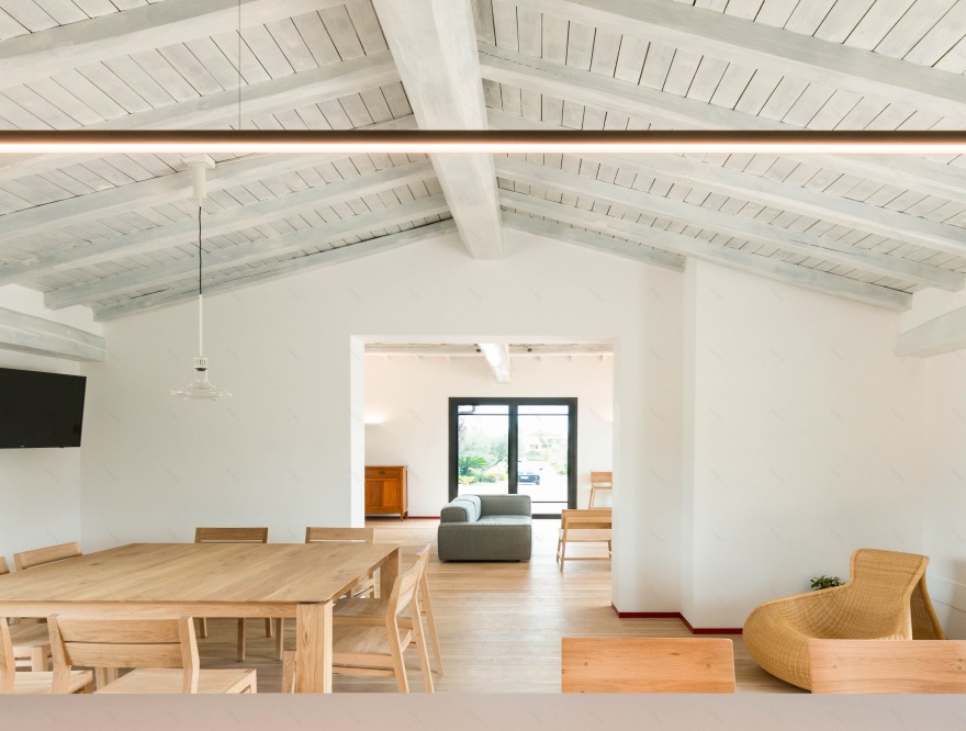 回溯历史,融合地域特色的现代别墅设计-16