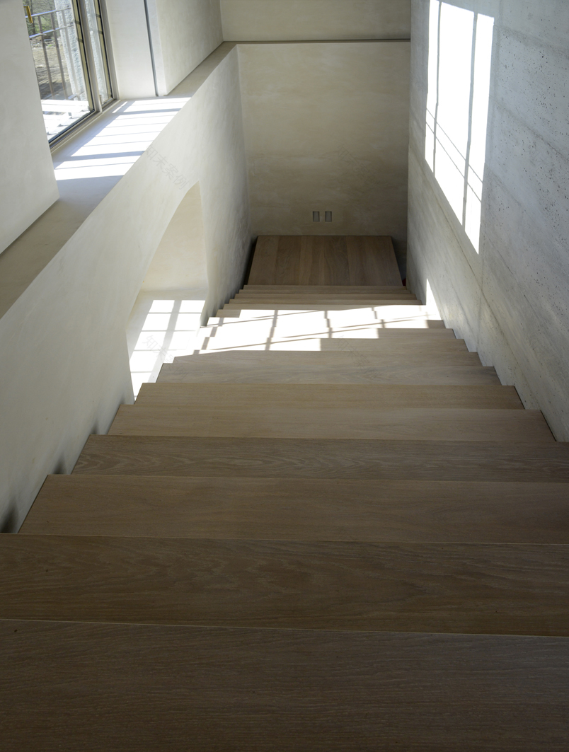 意大利百年烟草工厂改造,绿色建筑与艺术的完美融合-15