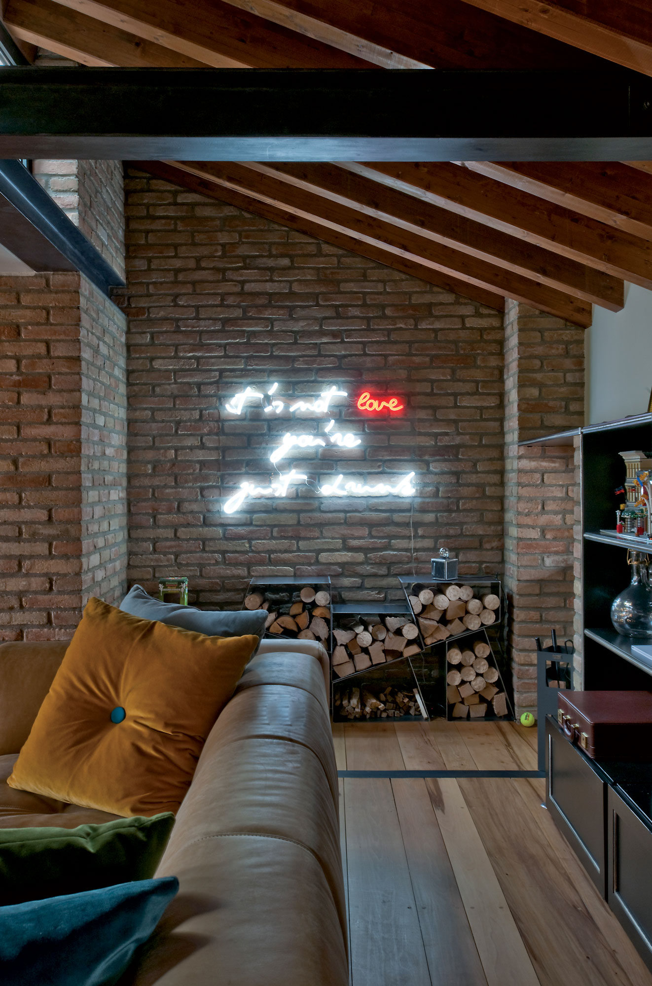 Mansarda 工业风设计丨意大利贝加莫丨Gianni Basso Vega MG-9