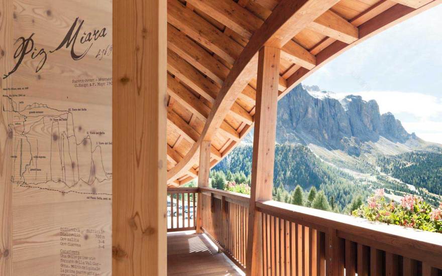 雪山之巅的温馨木屋——Perathoner Architects 的 Hotel Chalet Gerard 设计-8