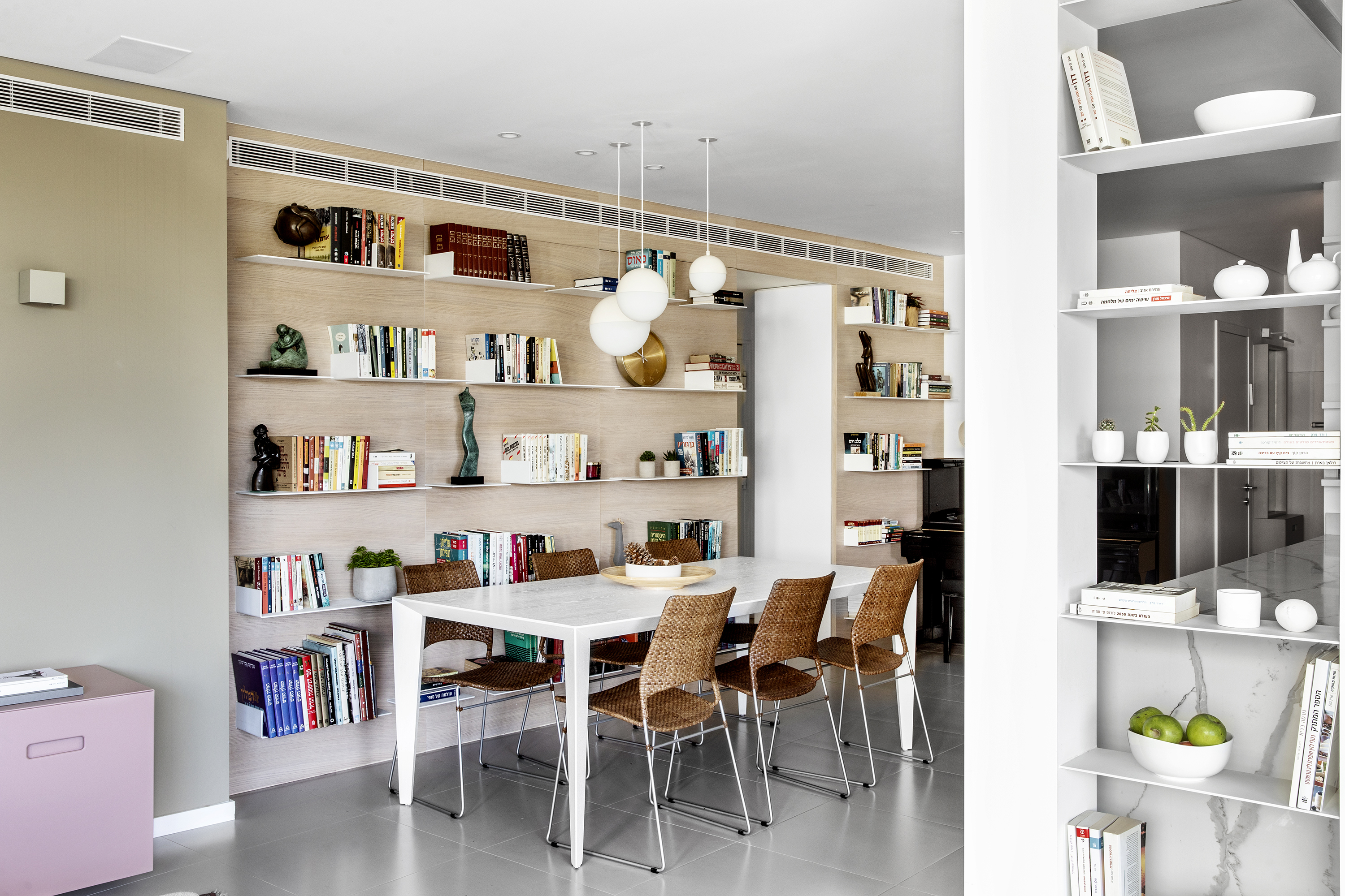 Tel-Aviv 五口之家公寓改造,明亮宽敞的现代生活空间-12