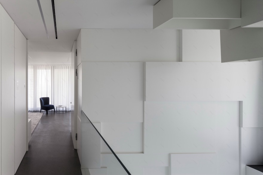 特拉维夫顶层公寓,双层公共空间与私密区域完美融合-13