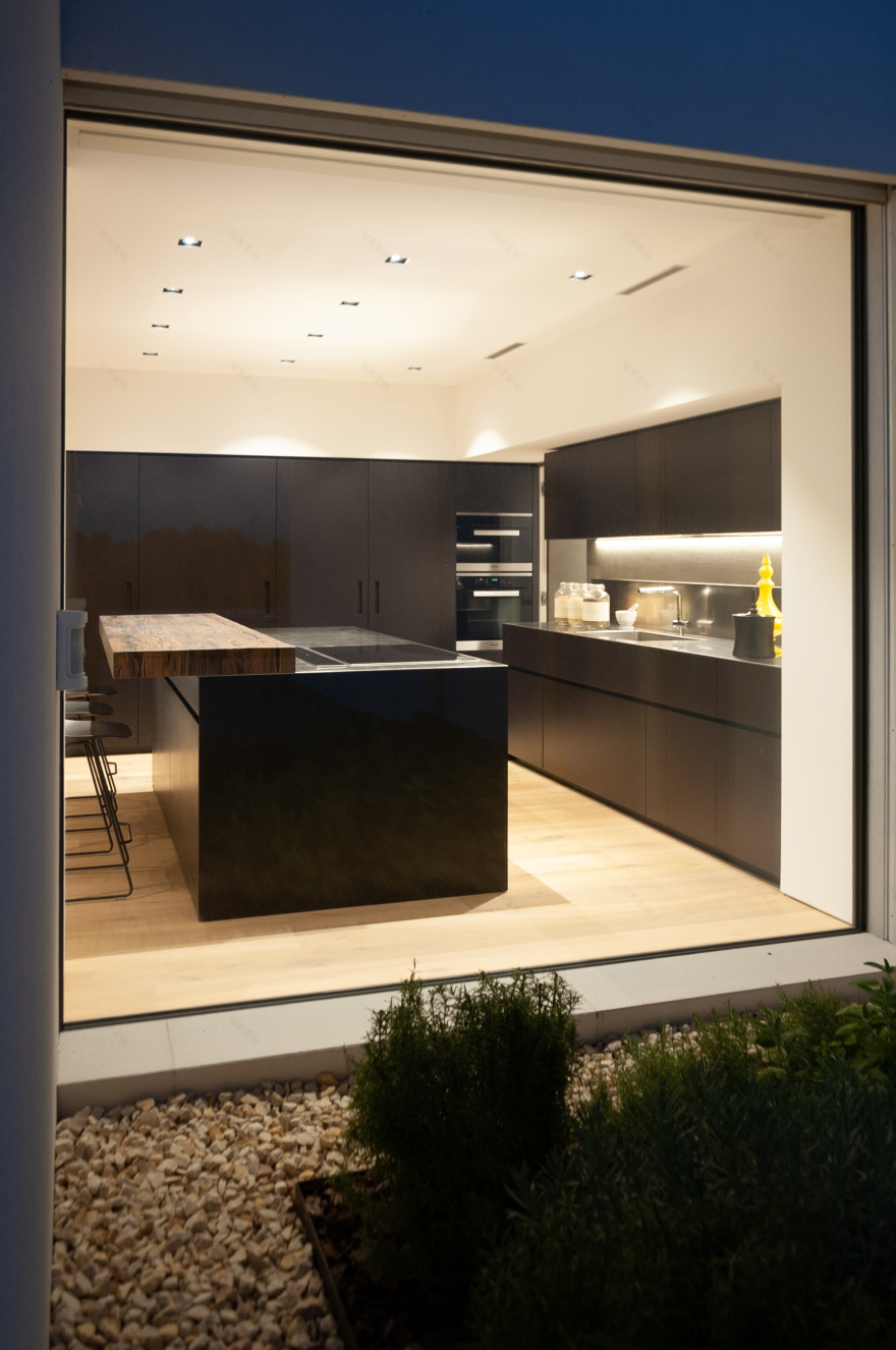 意大利 Verona 现代别墅-25