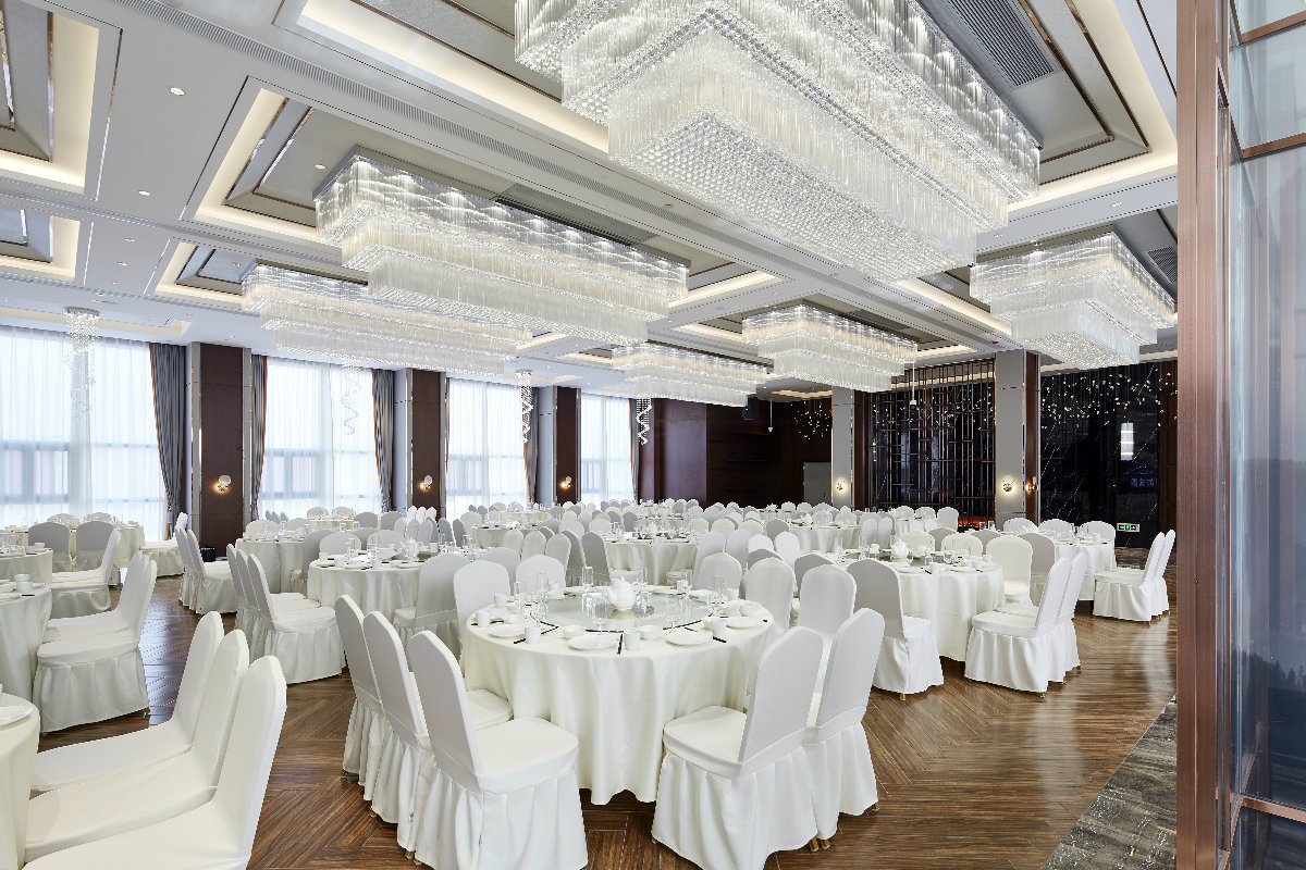 现代轻奢风格宴会厅-12